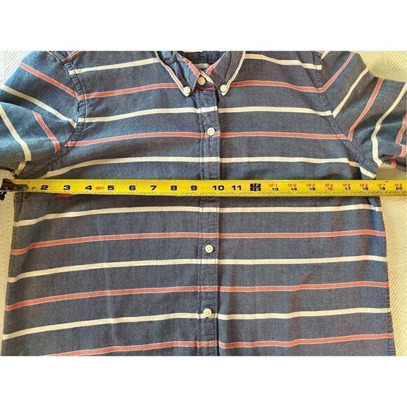 Gap Cotton Fitted Boyfriend Shirt Button Front Sz Medium - Picture 4 of 7